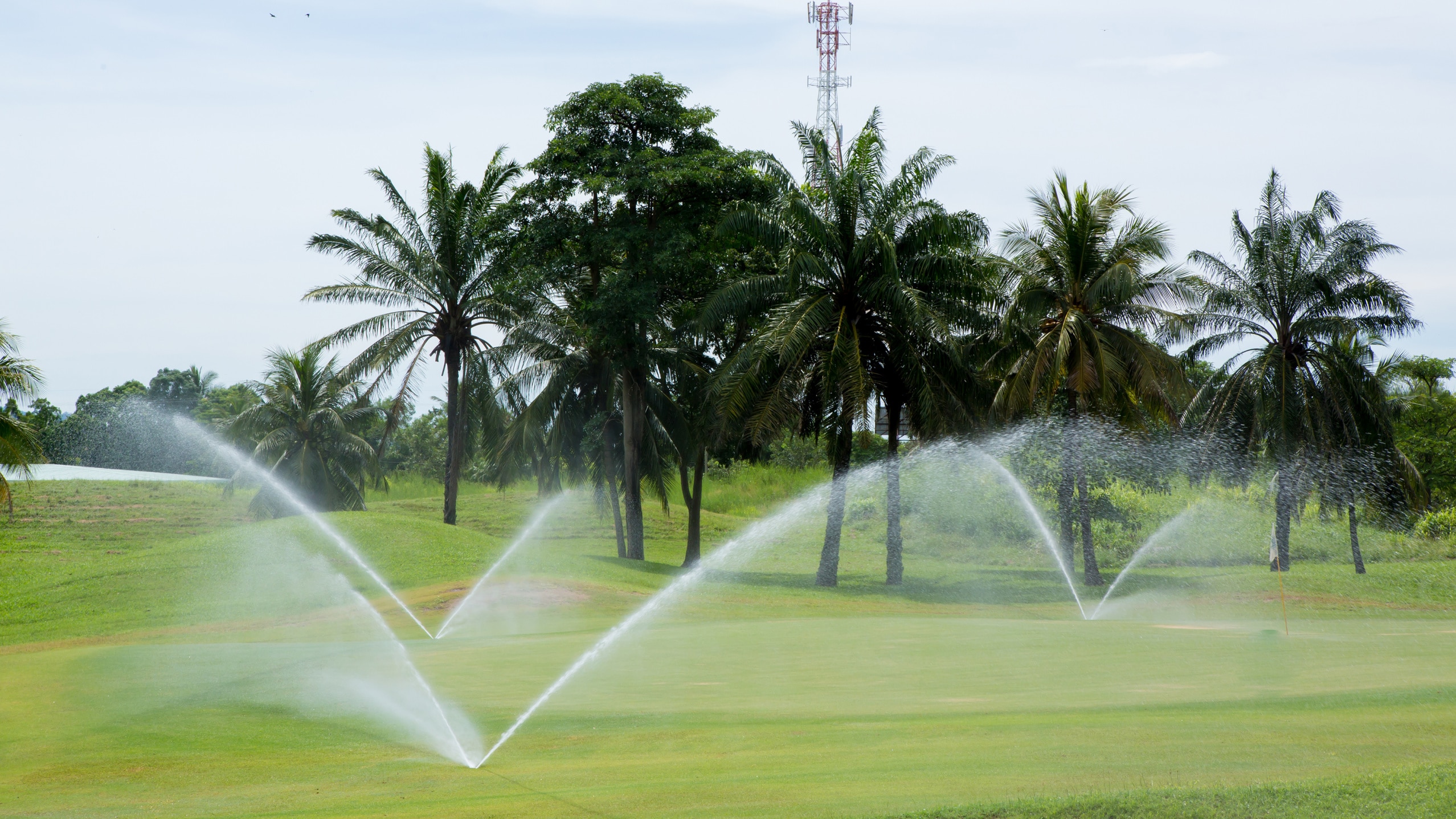 Watering in golf course Jacobsen Irrigation